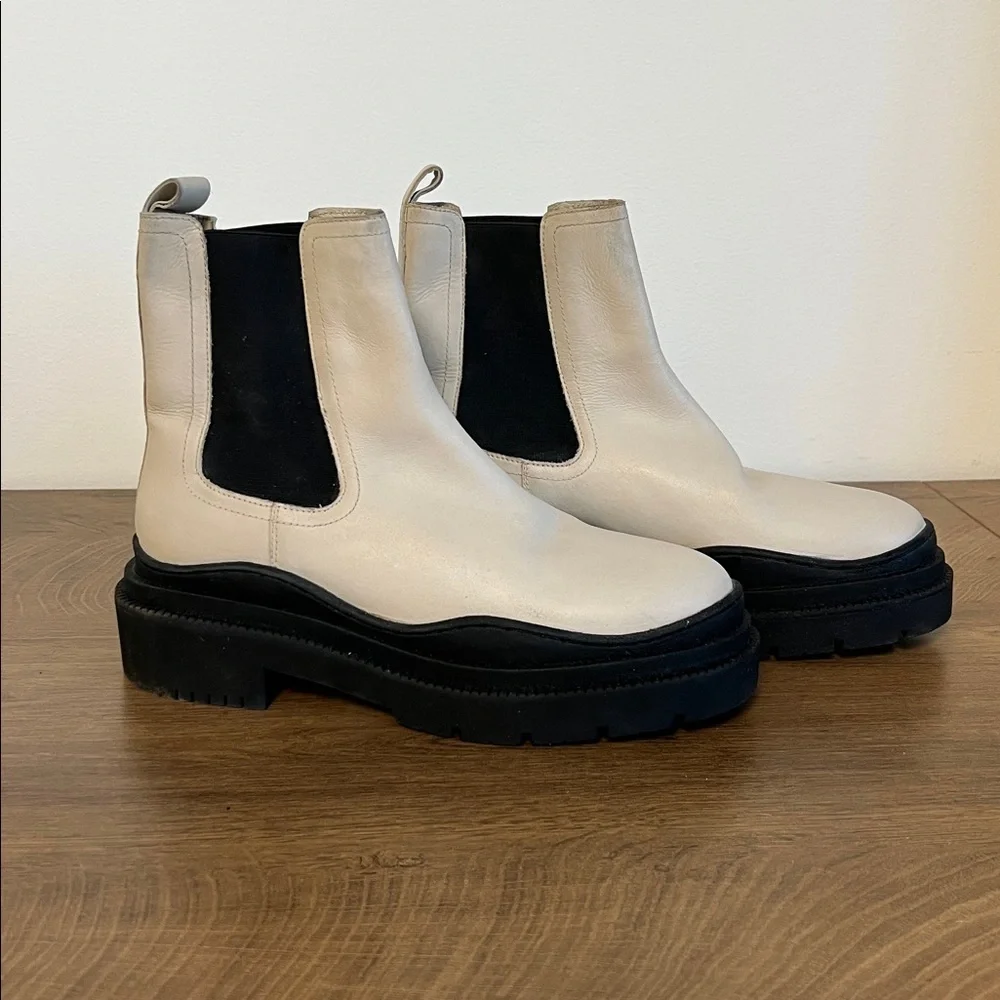 Free People Monroe Cream Chelsea Boots EU 38 US 8